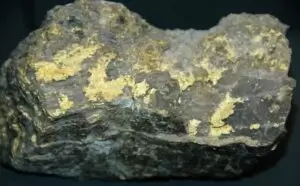 Gold mineralization (Au)
